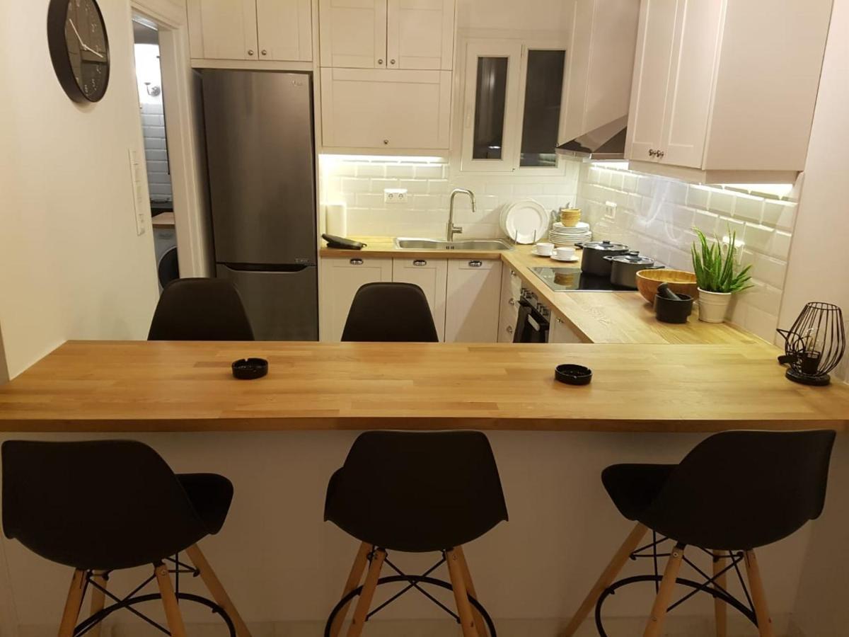 Fully Equiped Design Apartment With Excellent View/ Easy Parking Athene Buitenkant foto